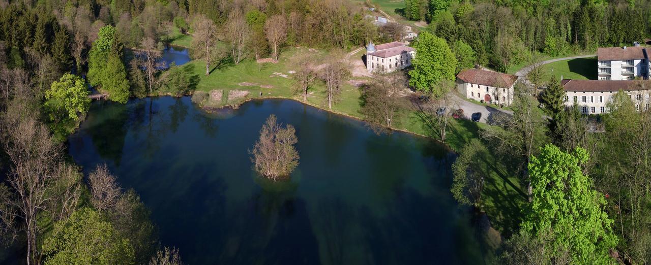 Lodge Hotel De Sommedieue Verdun المظهر الخارجي الصورة