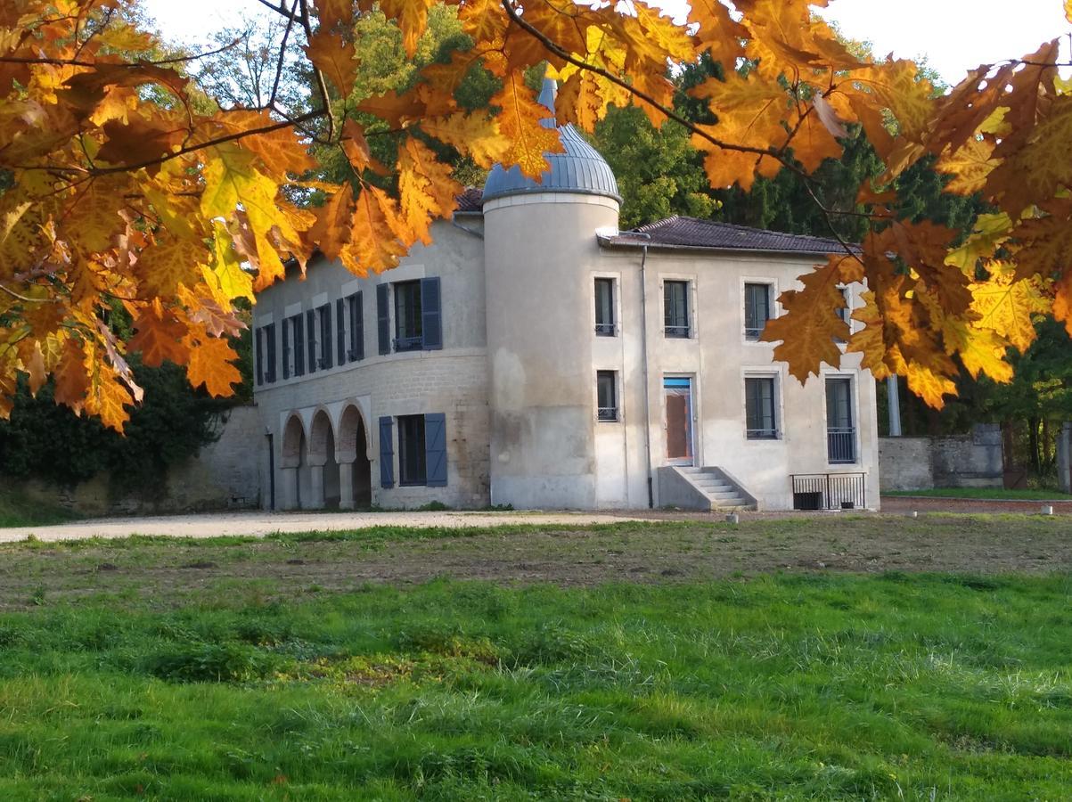 Lodge Hotel De Sommedieue Verdun المظهر الخارجي الصورة